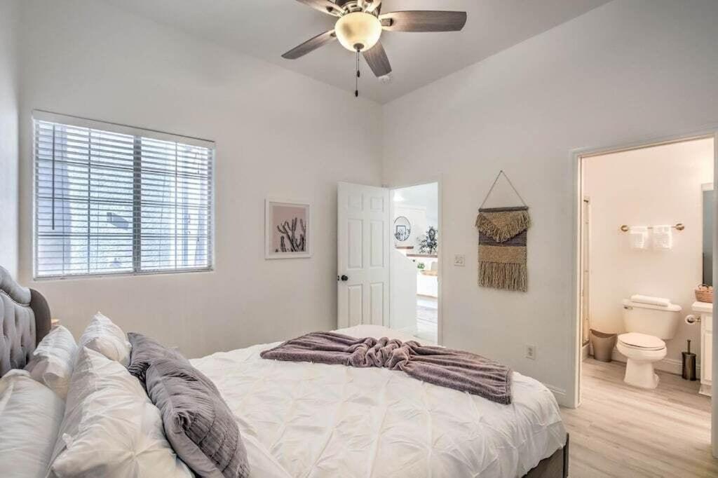 Cozy Desert Retreat - Pool, Spa, Views Henderson Extérieur photo