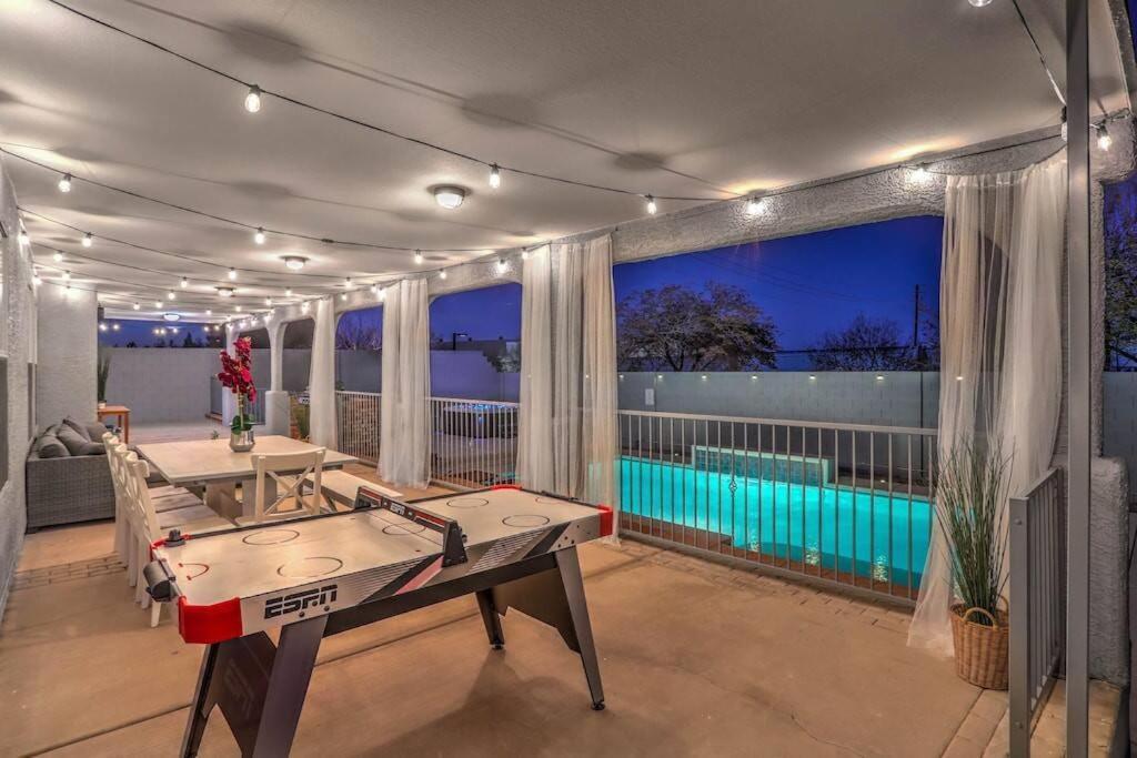 Cozy Desert Retreat - Pool, Spa, Views Henderson Extérieur photo
