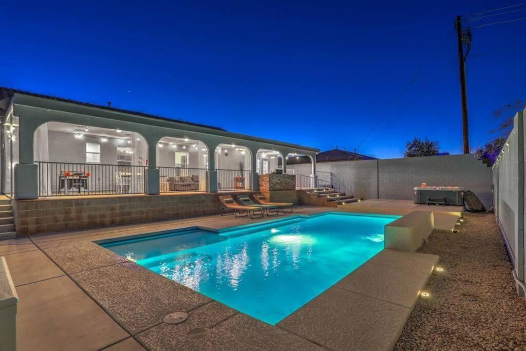 Cozy Desert Retreat - Pool, Spa, Views Henderson Extérieur photo