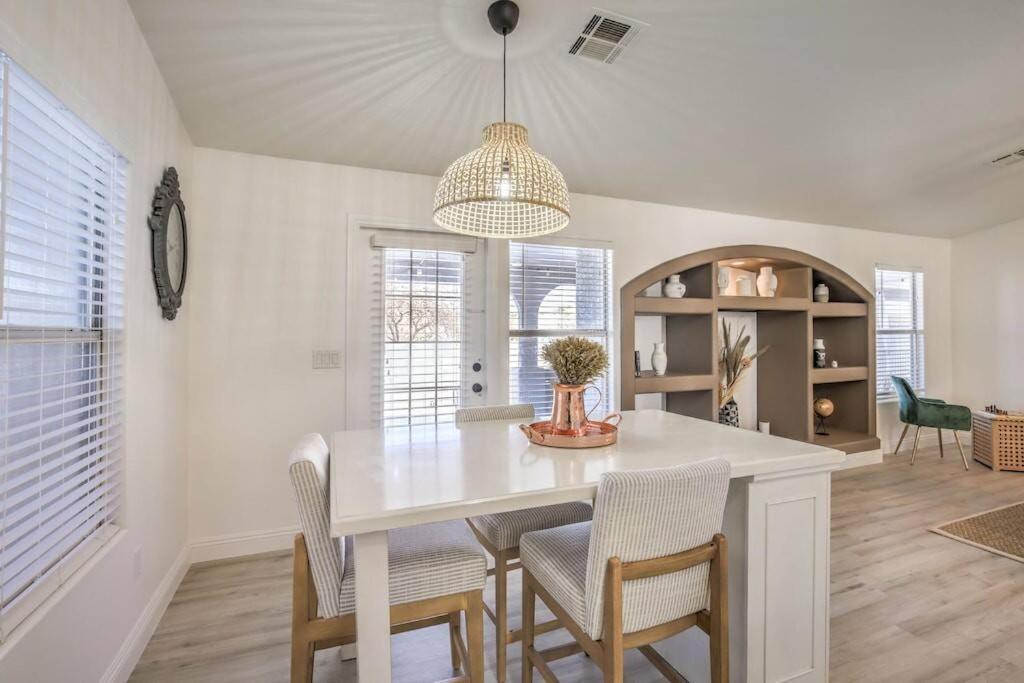 Cozy Desert Retreat - Pool, Spa, Views Henderson Extérieur photo