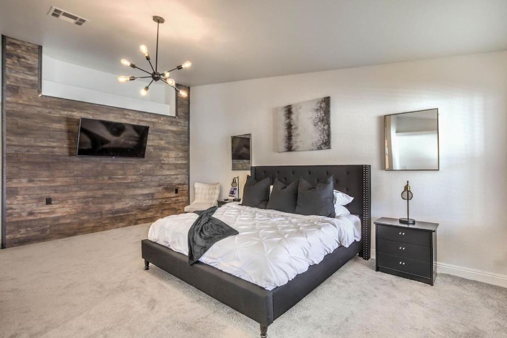 Cozy Desert Retreat - Pool, Spa, Views Henderson Extérieur photo